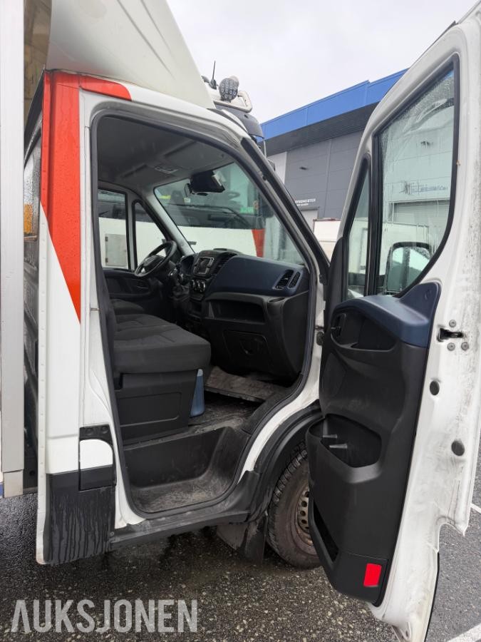 2020 IVECO DAILY 35S16 SKAPBIL, 19M³, 8 PALLERS, BAKLØFTER, MOTORHAVARI`