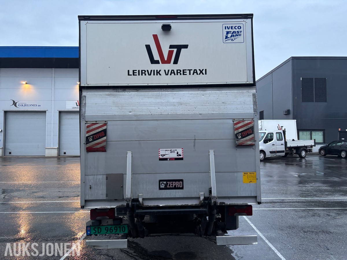 2020 IVECO DAILY 35S16 SKAPBIL, 19M³, 8 PALLERS, BAKLØFTER, MOTORHAVARI`