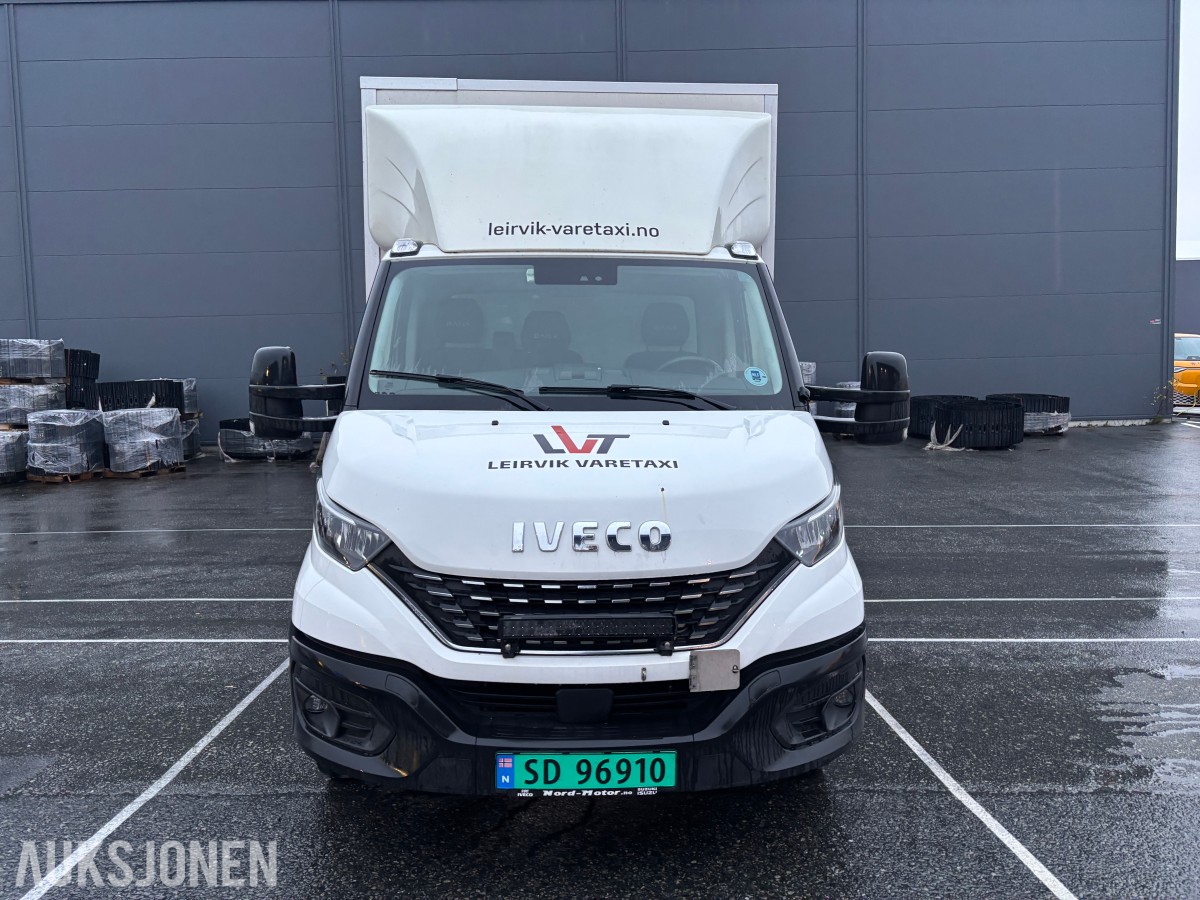 2020 IVECO DAILY 35S16 SKAPBIL, 19M³, 8 PALLERS, BAKLØFTER, MOTORHAVARI`