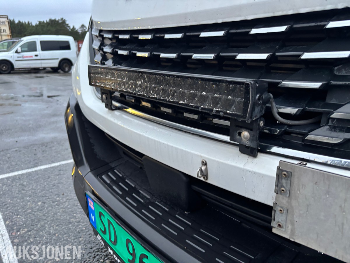 2020 IVECO DAILY 35S16 SKAPBIL, 19M³, 8 PALLERS, BAKLØFTER, MOTORHAVARI`