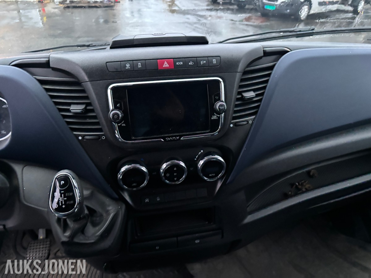 2020 IVECO DAILY 35S16 SKAPBIL, 19M³, 8 PALLERS, BAKLØFTER, MOTORHAVARI`