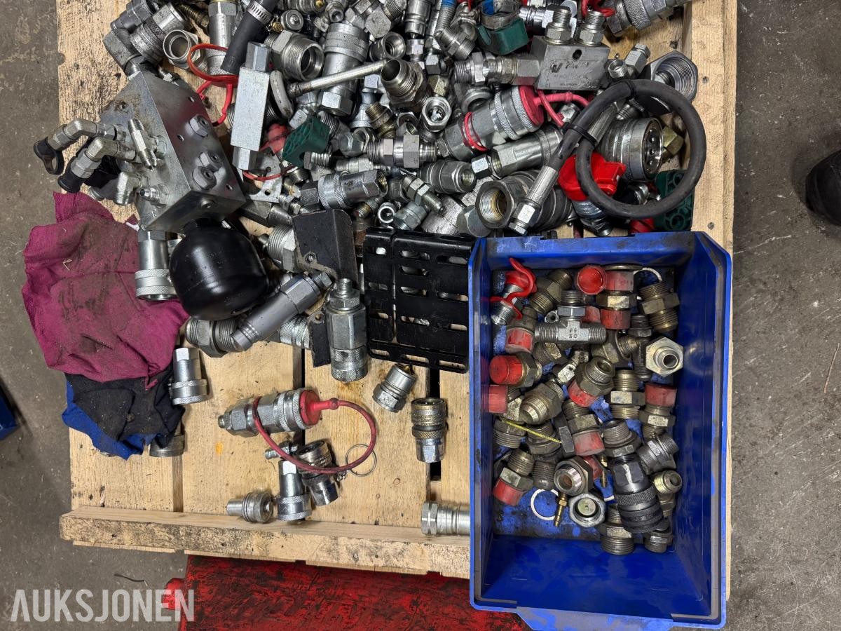 Diverse hydraulikkoblinger/fittinger