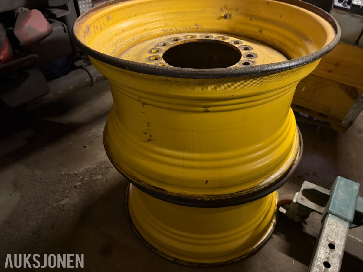 4 stk. 30" felger til Volvo L70/L90