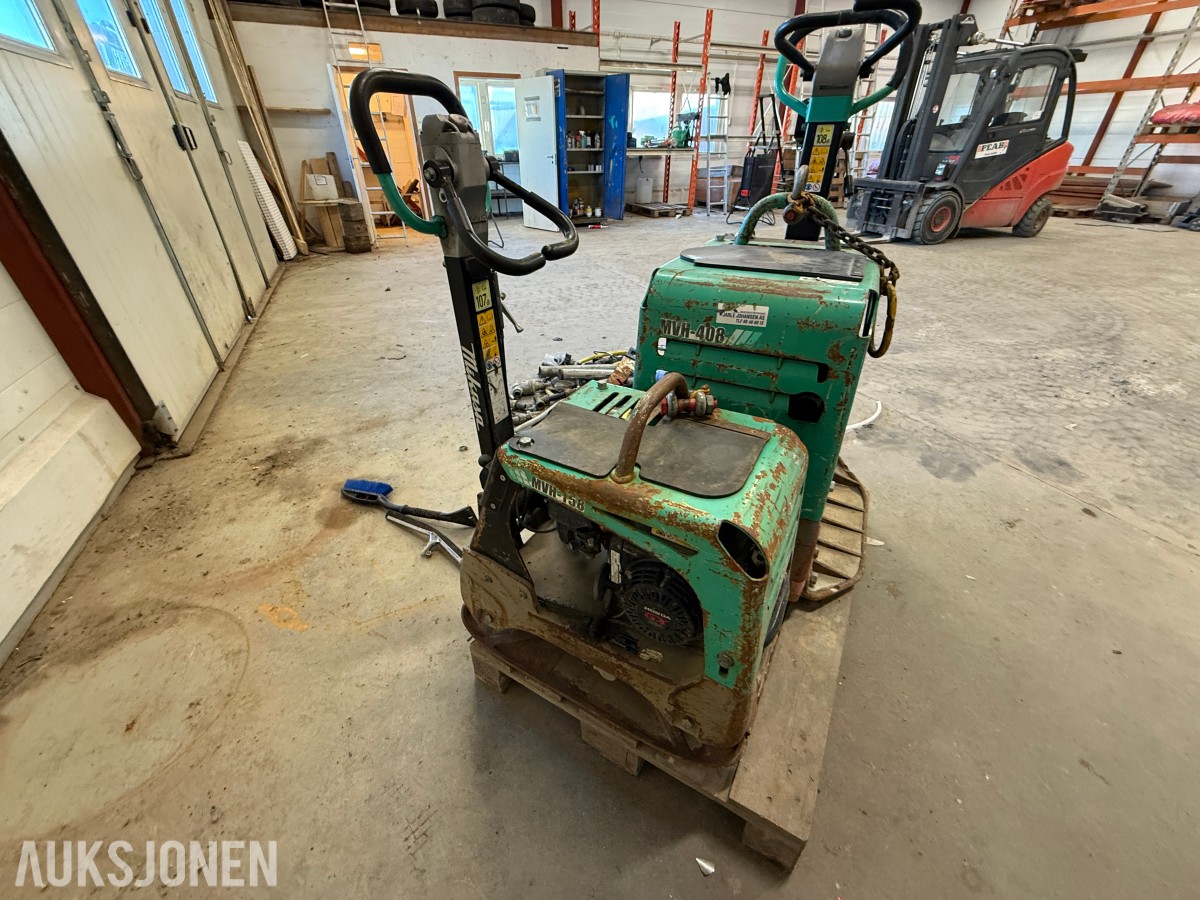 Mikasa MVH-158 Vibroplate med revers - 190T