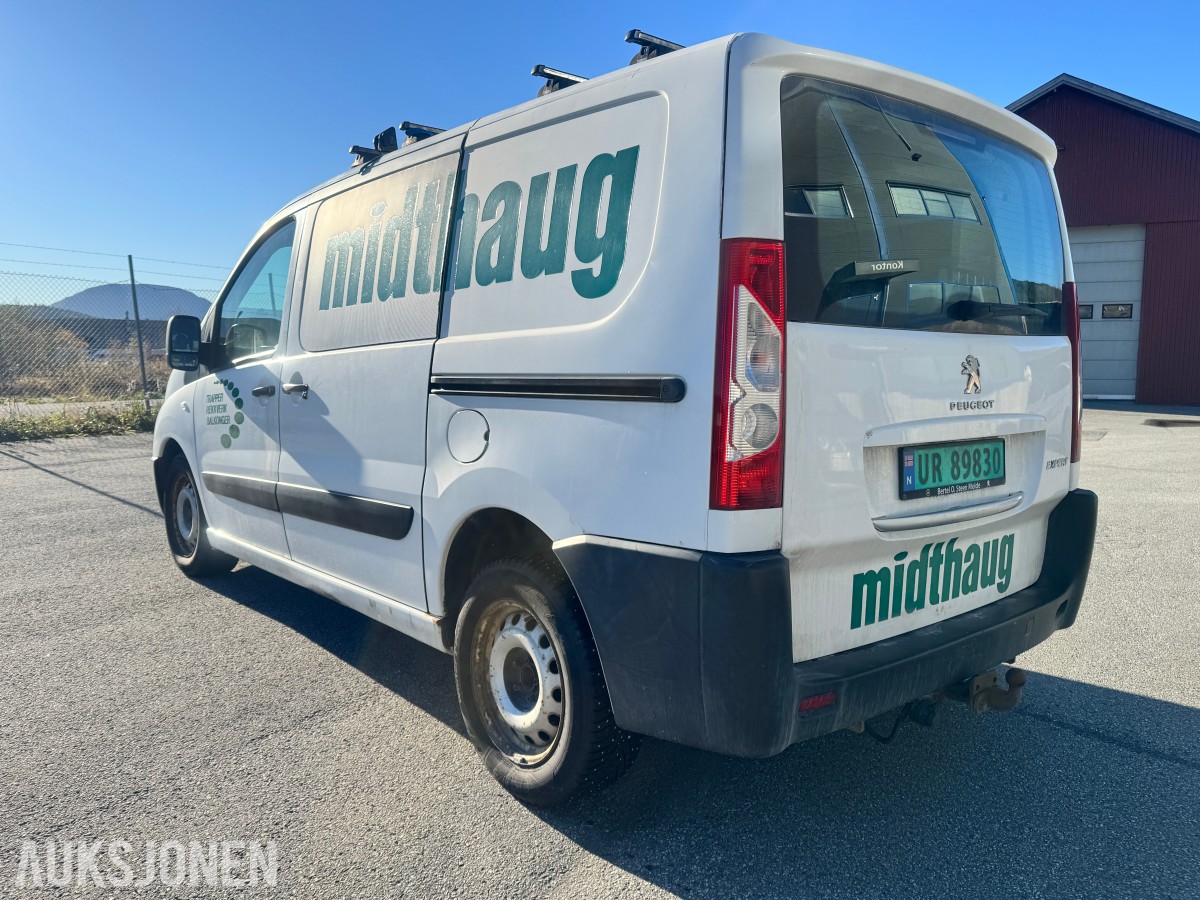2013 Peugeot EXPERT 2.0 D 163HK 3 SETER HENGERFESTE SKYVEDØRER