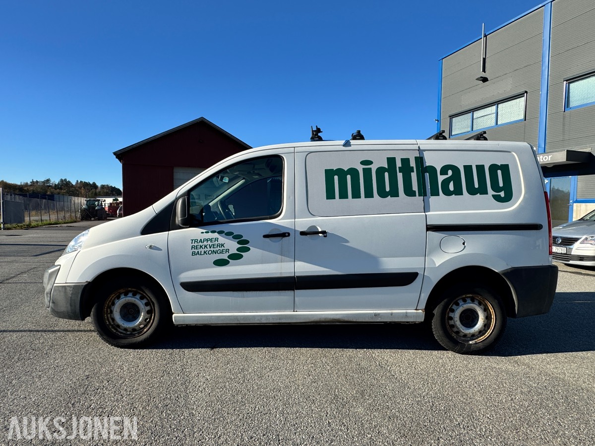 2013 Peugeot EXPERT 2.0 D 163HK 3 SETER HENGERFESTE SKYVEDØRER