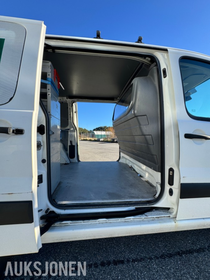 2013 Peugeot EXPERT 2.0 D 163HK 3 SETER HENGERFESTE SKYVEDØRER