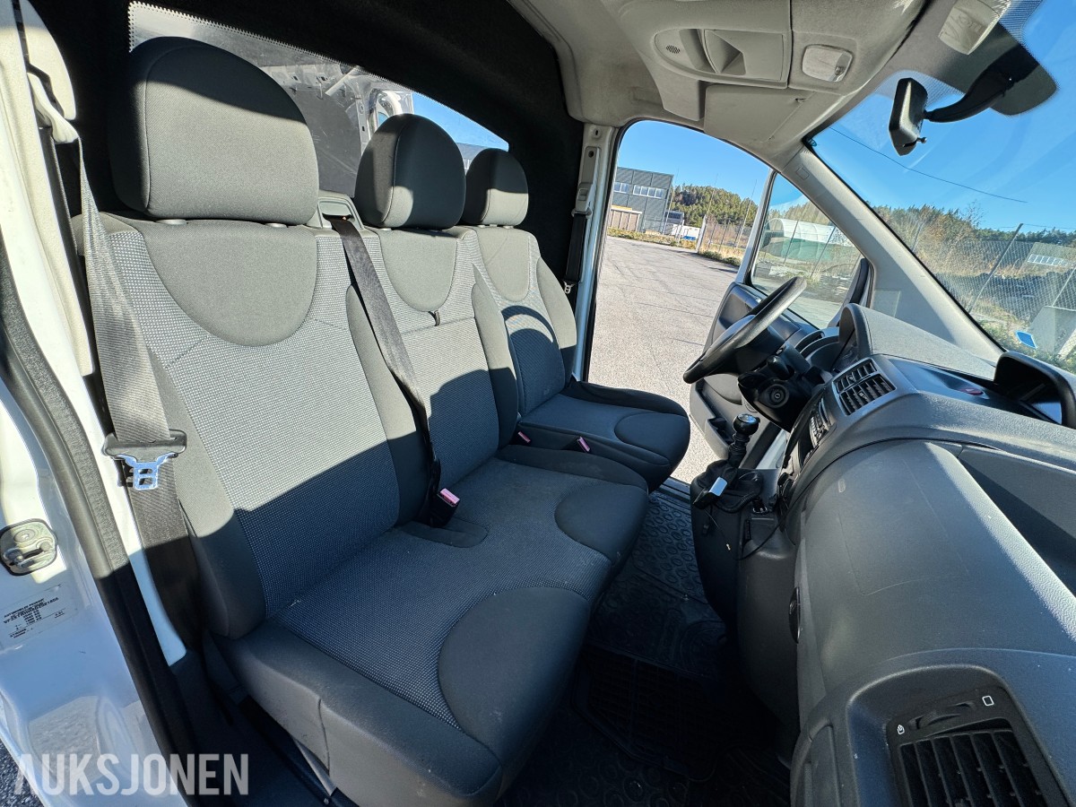 2013 Peugeot EXPERT 2.0 D 163HK 3 SETER HENGERFESTE SKYVEDØRER