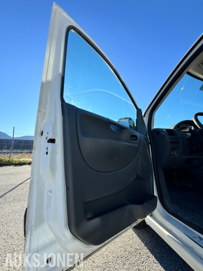 2013 Peugeot EXPERT 2.0 D 163HK 3 SETER HENGERFESTE SKYVEDØRER