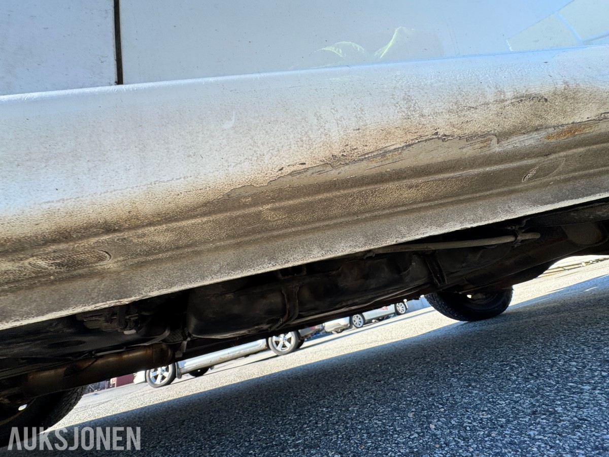 2013 Peugeot EXPERT 2.0 D 163HK 3 SETER HENGERFESTE SKYVEDØRER
