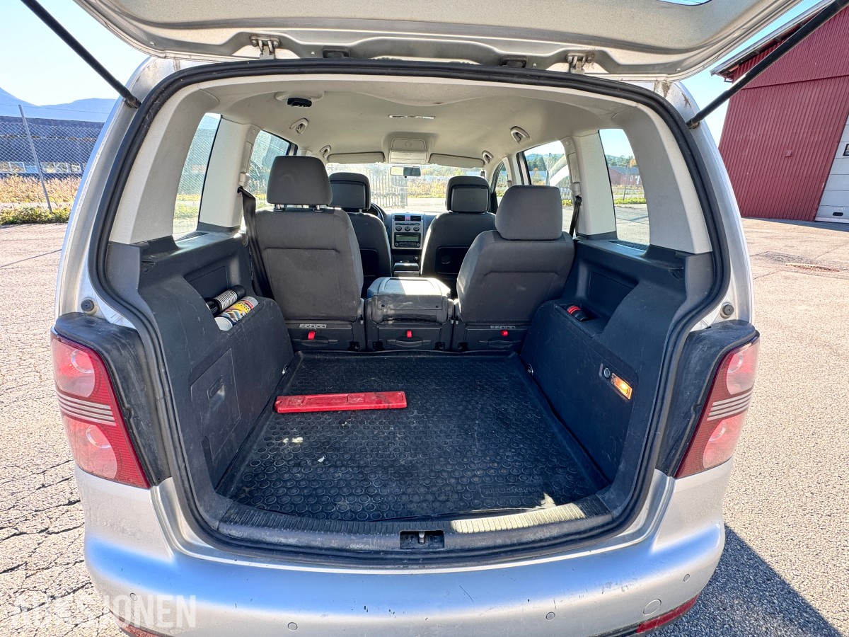2009 Volkswagen TOURAN 1.9 D 105HK HENGERFESTE CRUISE CLIMA