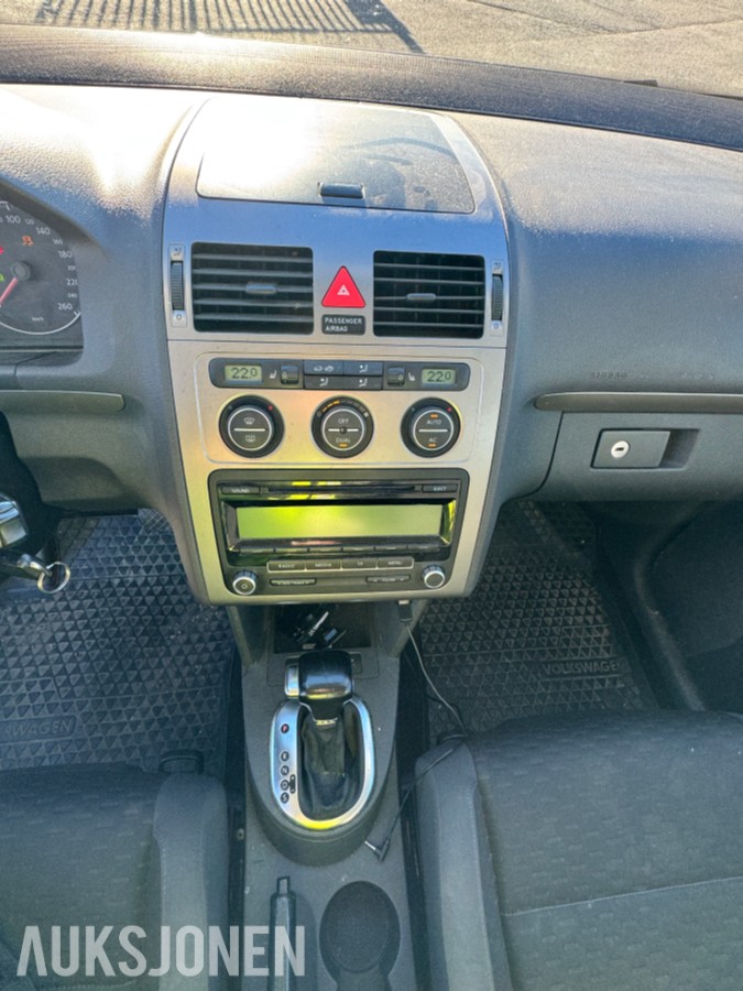 2009 Volkswagen TOURAN 1.9 D 105HK HENGERFESTE CRUISE CLIMA