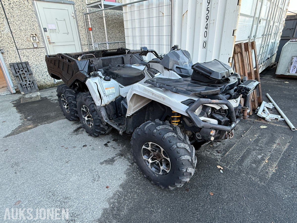 2014 Can-Am Outlander 1000 6X6 ATV - 5579KM