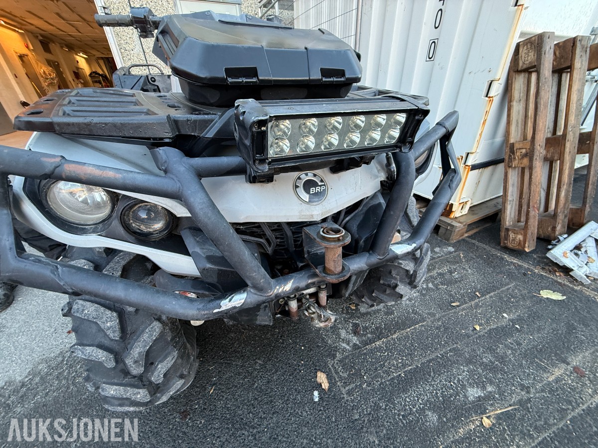 2014 Can-Am Outlander 1000 6X6 ATV - 5579KM