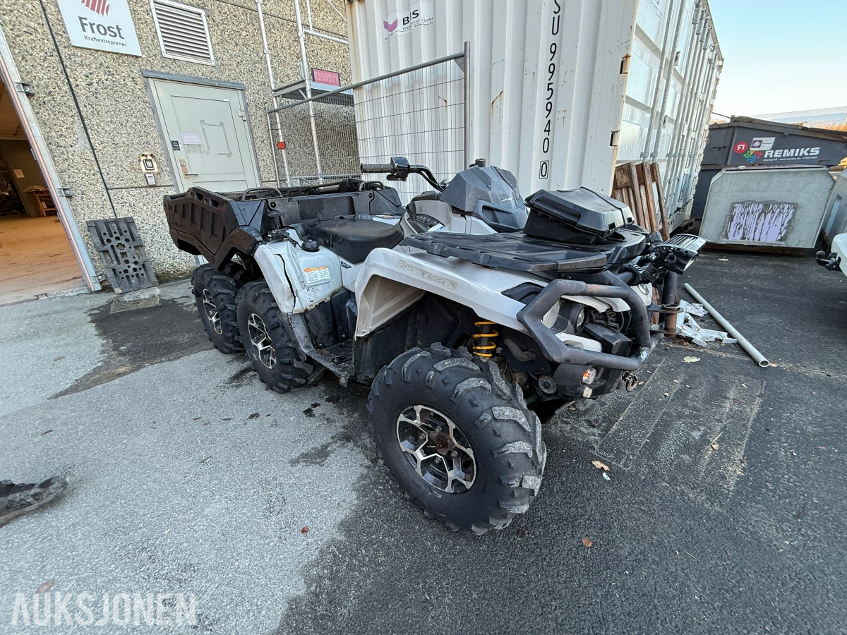 2014 Can-Am Outlander 1000 6X6 ATV - 5579KM