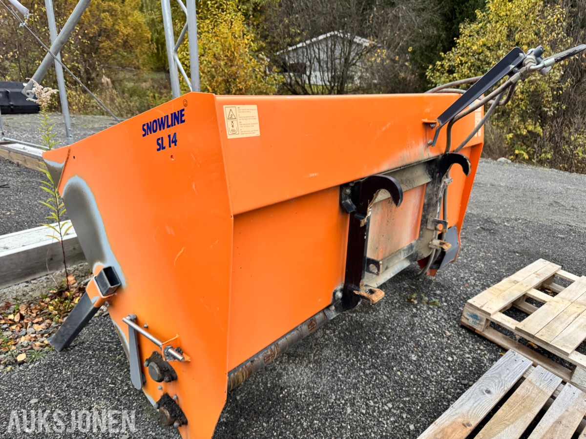 2017 Epoke Snowline SL14 selvlastende strøkasse