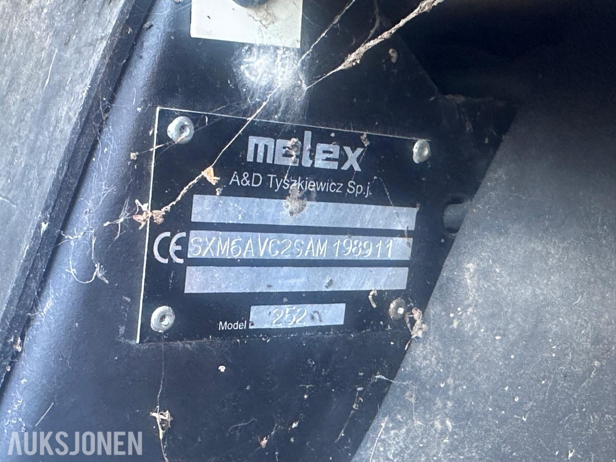 Flere Melex golfbiler/arbeidsvogner – selges samlet som reparasjonsobjekter