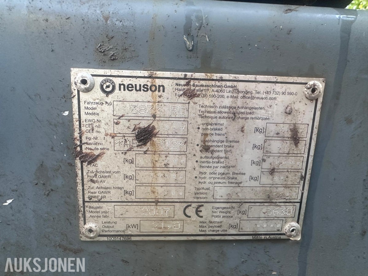 «2007 Neuson 38Z3 beltegraver – knekt bom – reparasjonsobjekt».