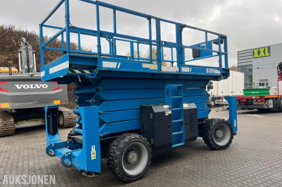 2017 Genie GS5390 terrengående sakselift - 18,2 meter arbeidshøyde - 4X4