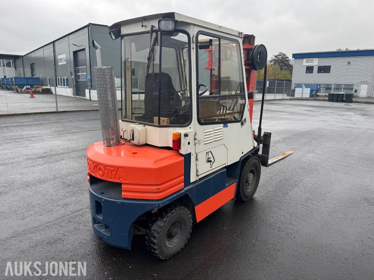 1989 Toyota Gaffel Truck 02-5FD 25 2.5T