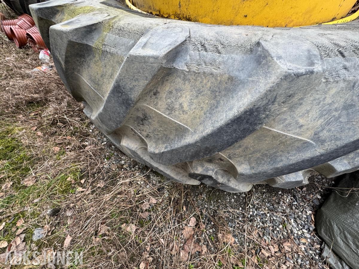 Trelleborg TM800, 650/65R42 dekk med felg til tvillinghjul, 2 stk