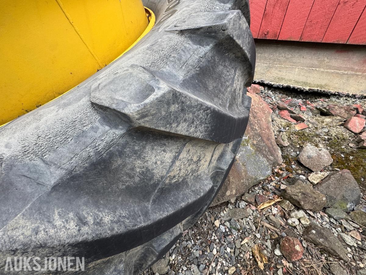 Trelleborg TM800, 650/65R42 dekk med felg til tvillinghjul, 2 stk
