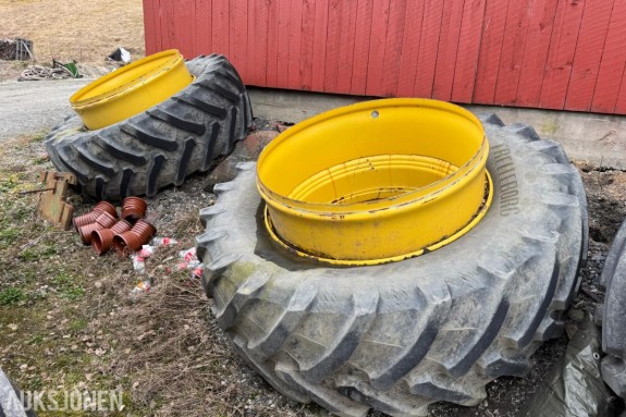 Trelleborg TM800, 650/65R42 dekk med felg til tvillinghjul, 2 stk