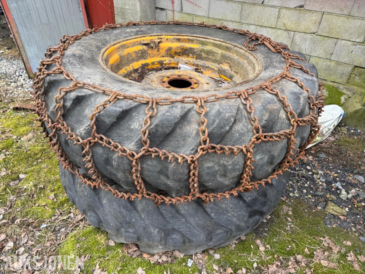 Goodyear dekk og felg til Volvo 650-700 / 2 stk