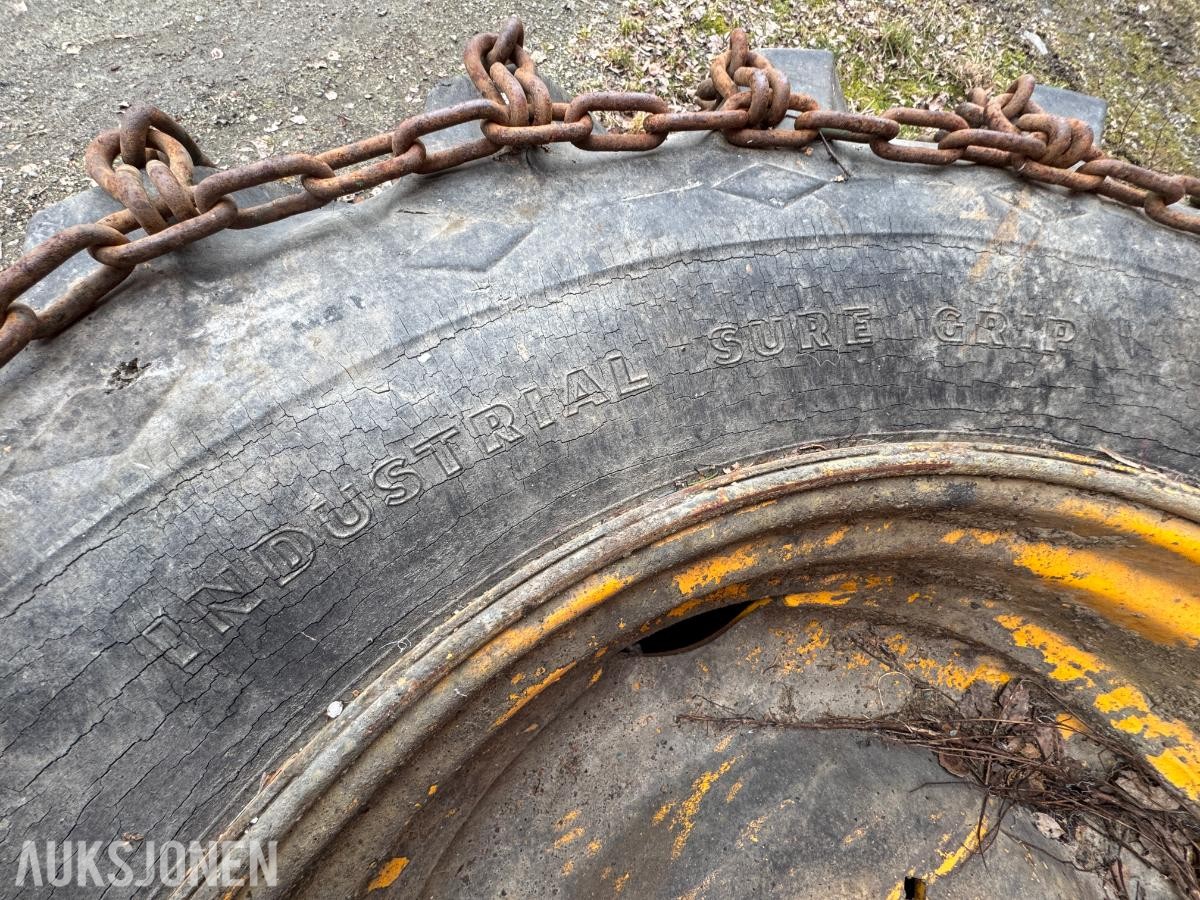 Goodyear dekk og felg til Volvo 650-700 / 2 stk
