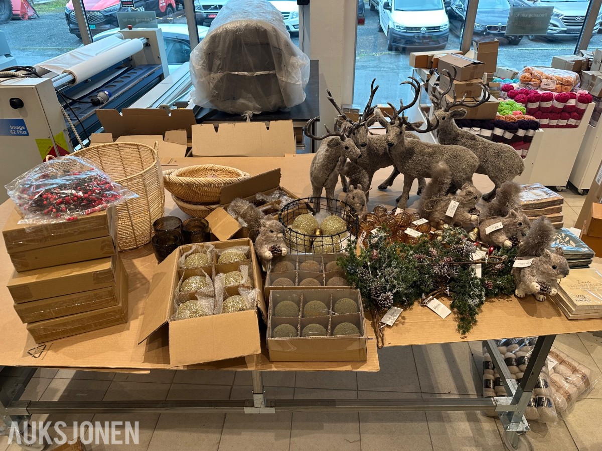 Julepunt selges samlet!