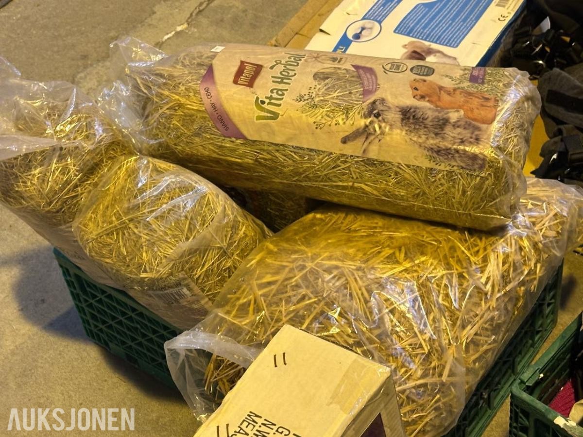 Varelager fra Dyrebutikk Diverse artikler