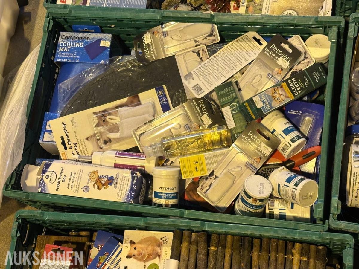 Varelager fra Dyrebutikk Diverse artikler