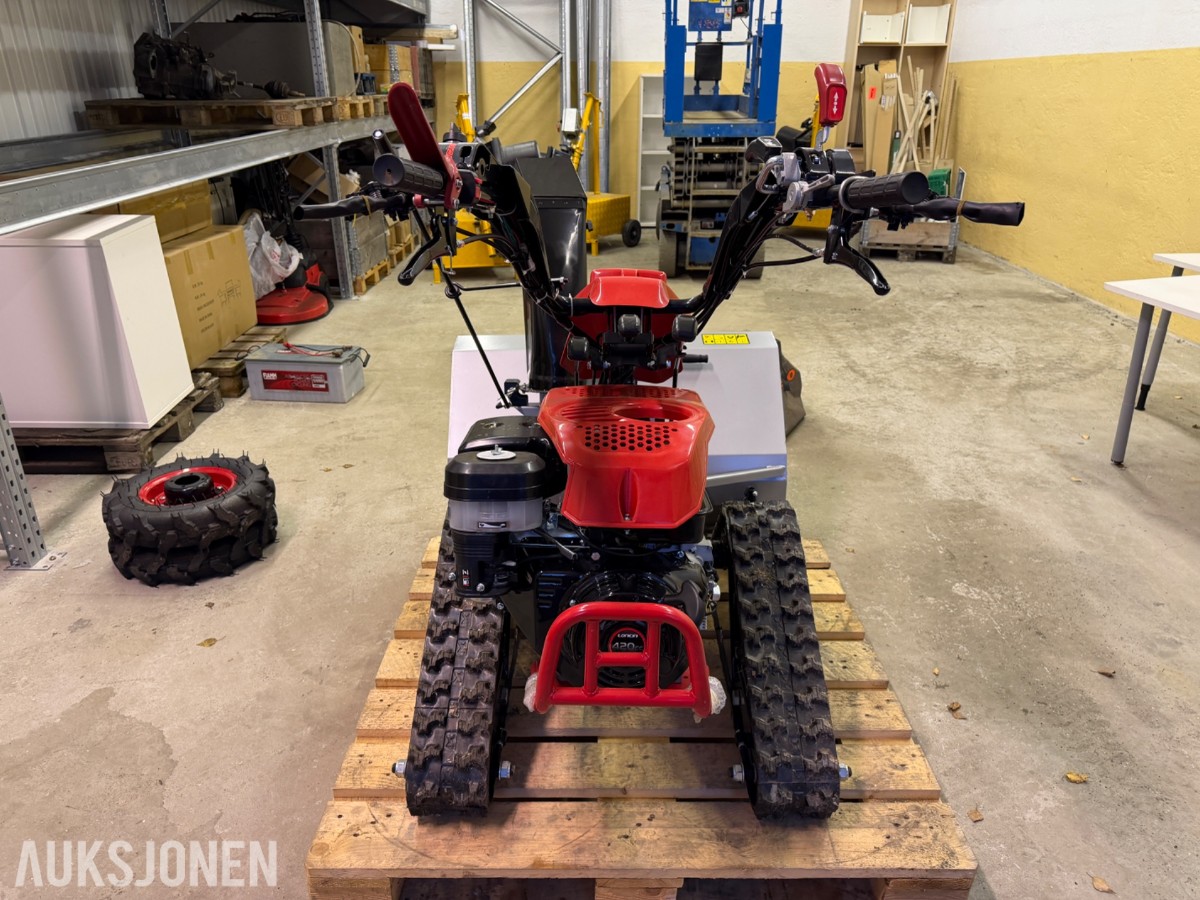AGRO 750PS Tohjulstraktor med belter og hjul