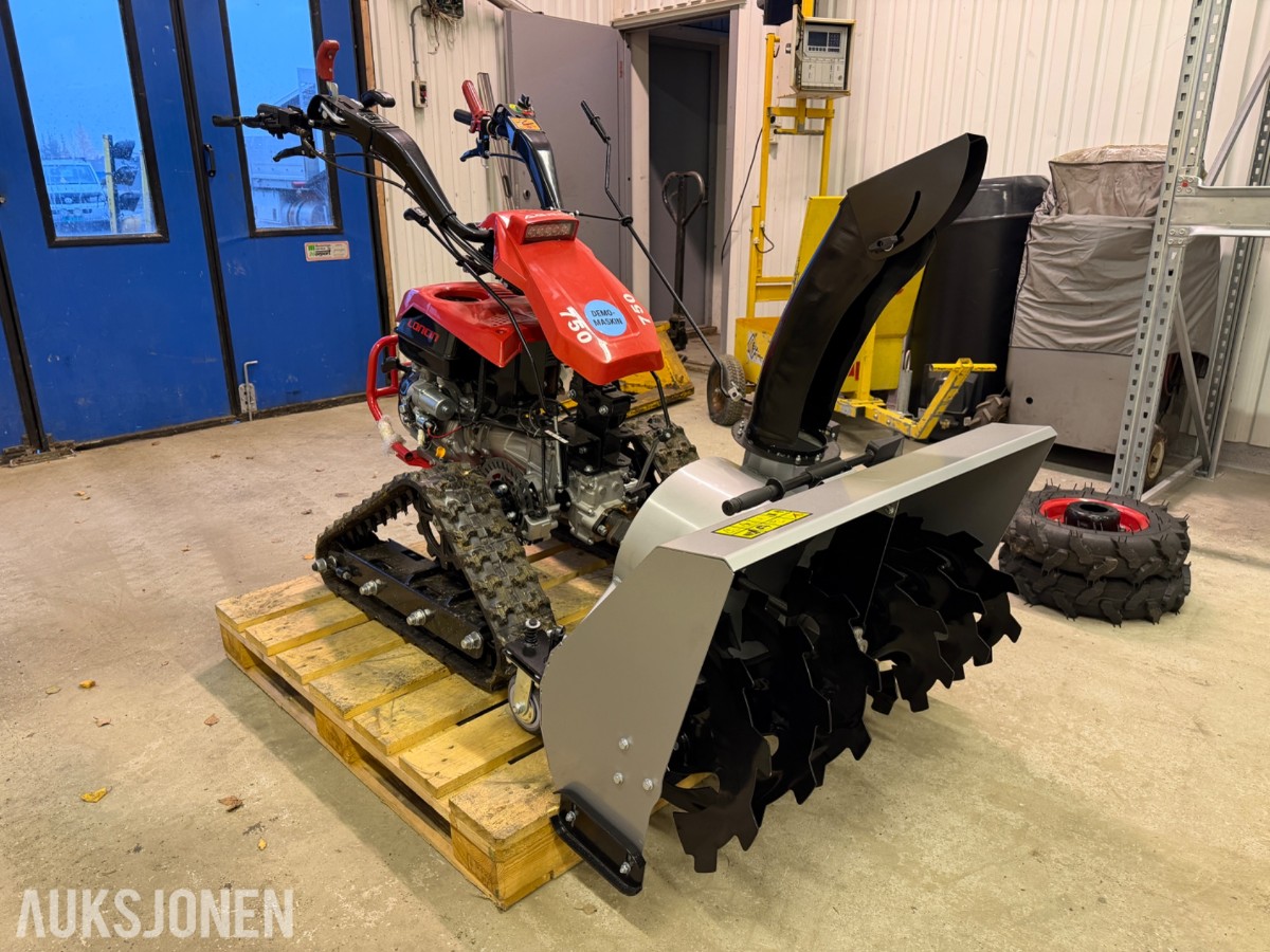 AGRO 750PS Tohjulstraktor med belter og hjul