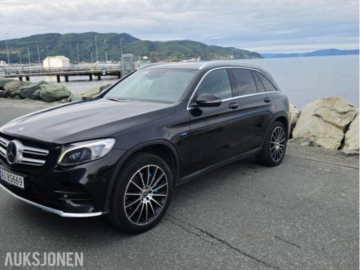 2017 Mercedes-Benz GLC 350E 4MATIC | 2xAMG | Distronic Plus | ACC | Burmester | H.feste