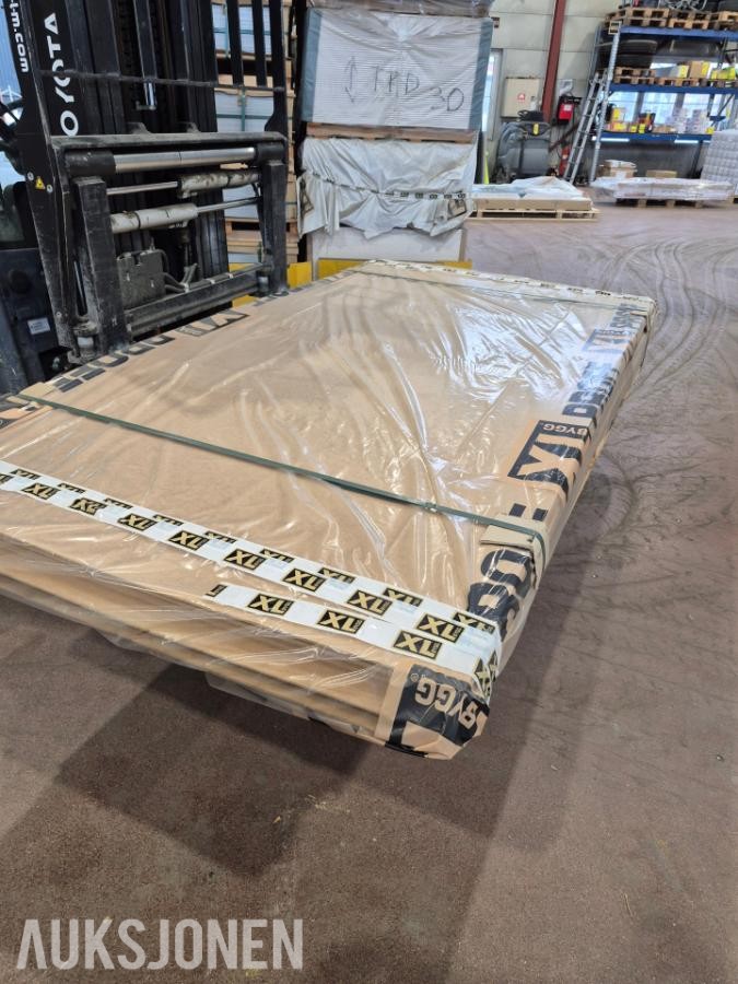 2026 Huntonit trefiberplate 3x122x2440