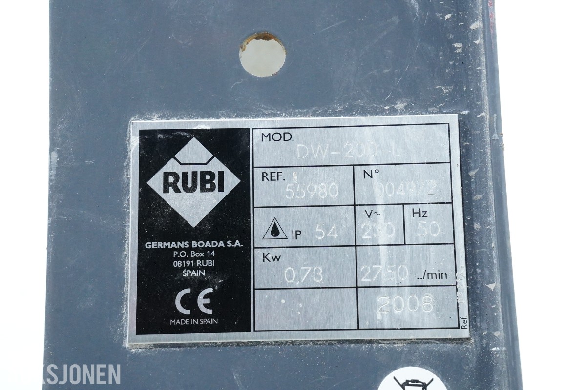 2008 RUBI DW-200-L våtkutter / flissag med stativ
