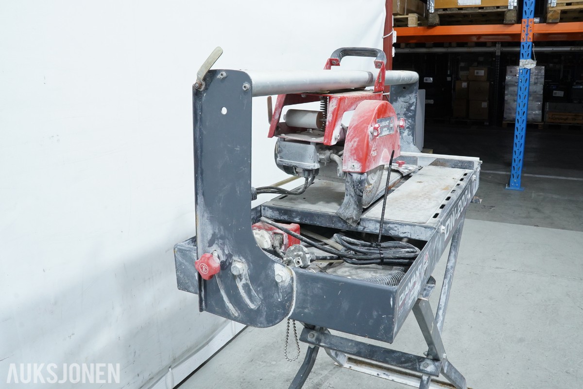 2008 RUBI DW-200-L våtkutter / flissag med stativ