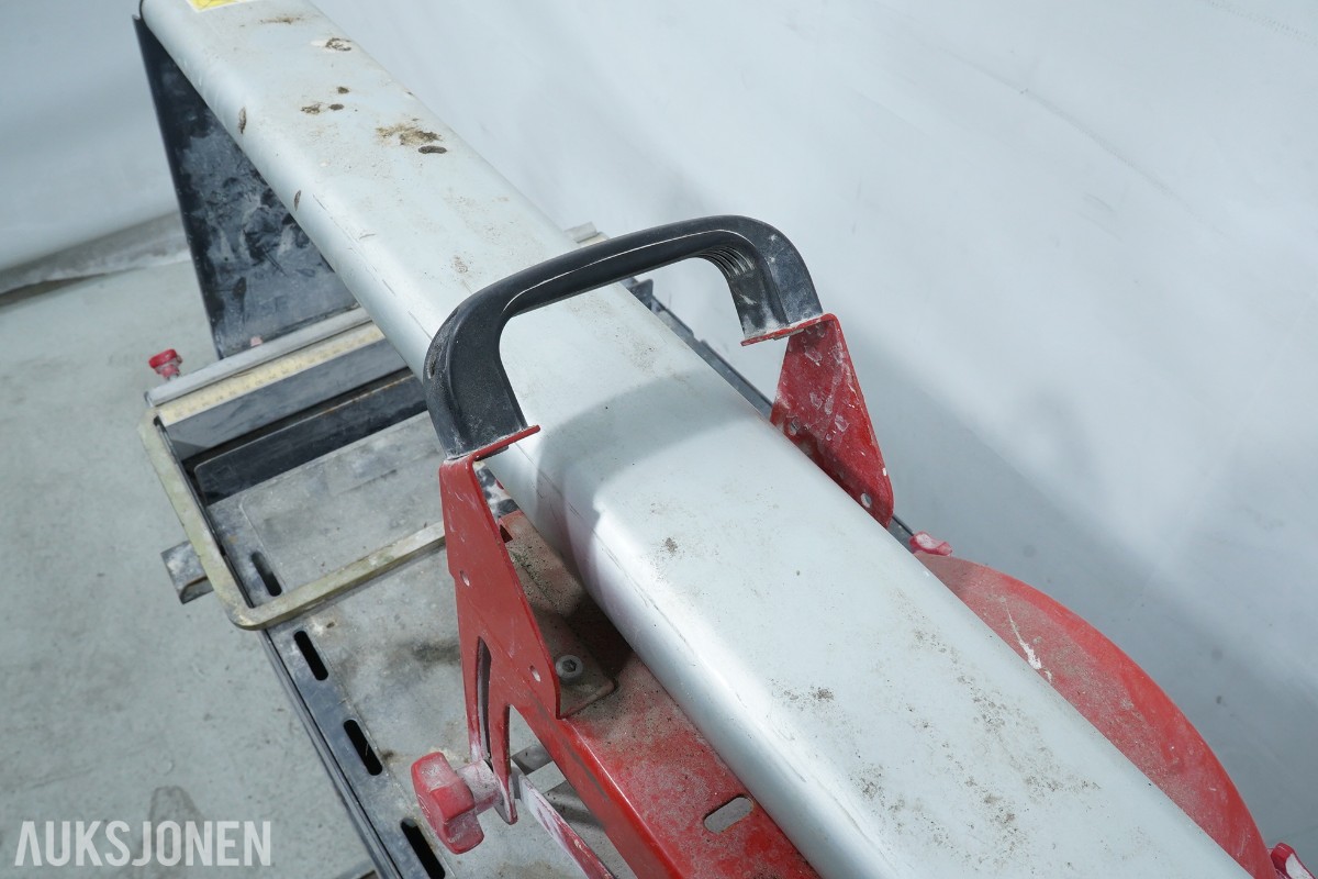 2008 RUBI DW-200-L våtkutter / flissag med stativ