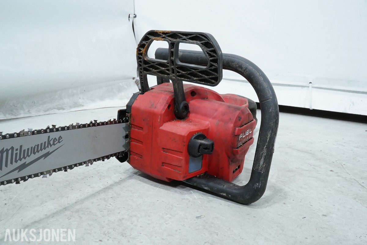 Parti Milwaukee M18 elektroverktøy, motorsager og arbeidsutstyr