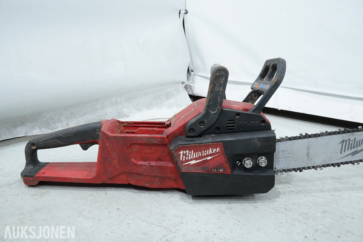 Parti Milwaukee M18 elektroverktøy, motorsager og arbeidsutstyr