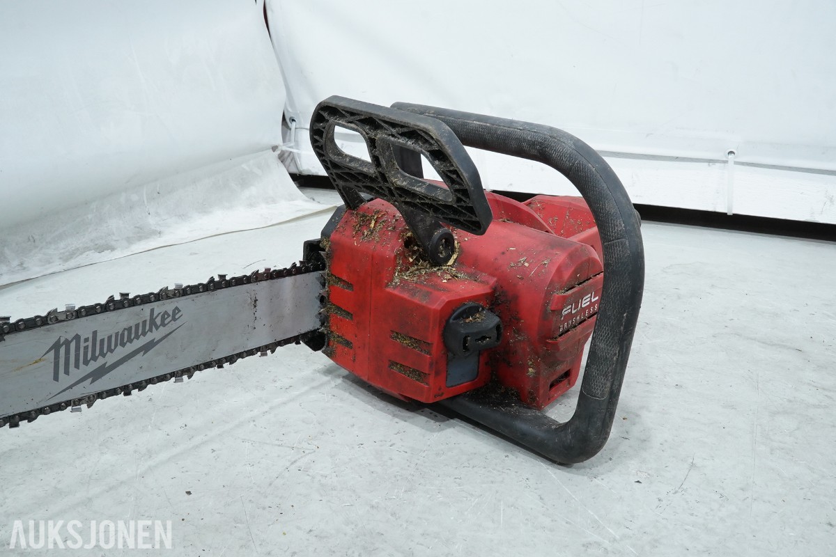 Parti Milwaukee M18 elektroverktøy, motorsager og arbeidsutstyr