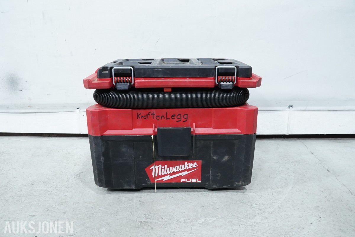 Parti Milwaukee M18 elektroverktøy, motorsager og arbeidsutstyr