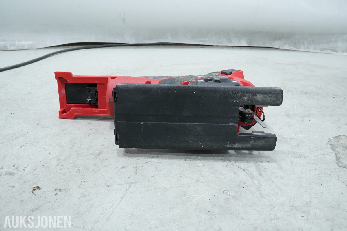 Parti Milwaukee M18 elektroverktøy, motorsager og arbeidsutstyr