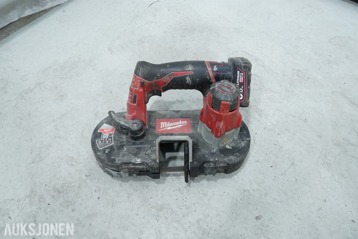 Parti Milwaukee M18 elektroverktøy, motorsager og arbeidsutstyr