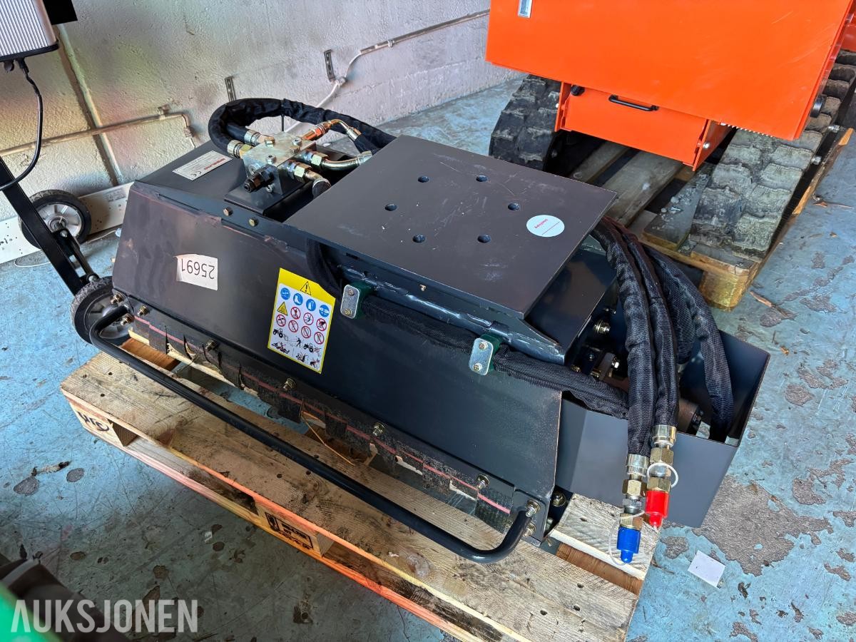 2026 Wee BMJ850P Kantklipper / beitepusser, 813 mm arbeidsbredde