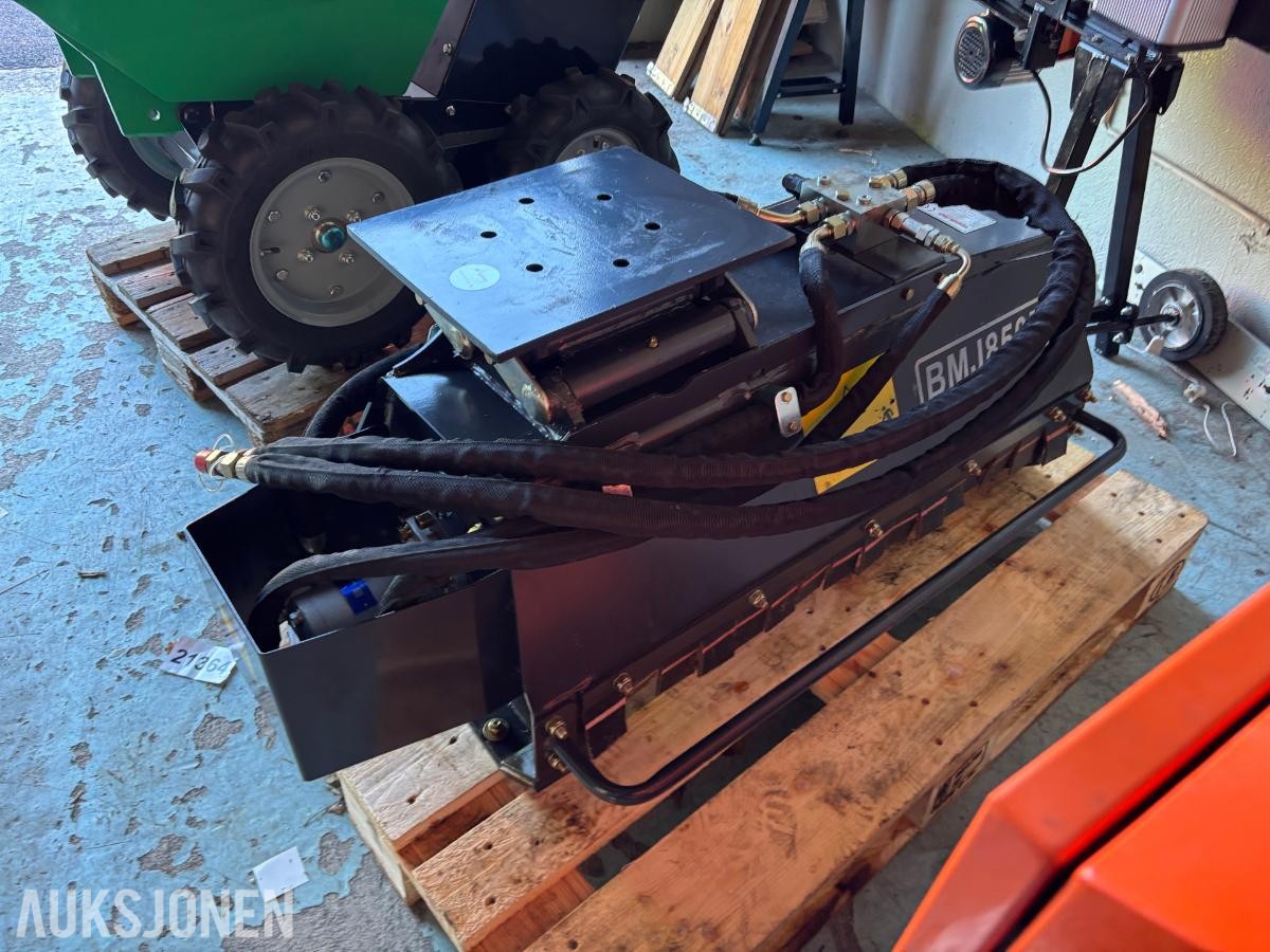 2026 Wee BMJ850P Kantklipper / beitepusser, 813 mm arbeidsbredde