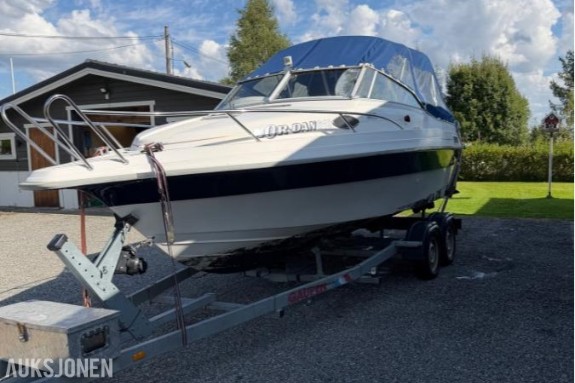 2002 Nor-Dan 610 båt – 21 fot – MerCruiser 1.7 Diesel – Henger
