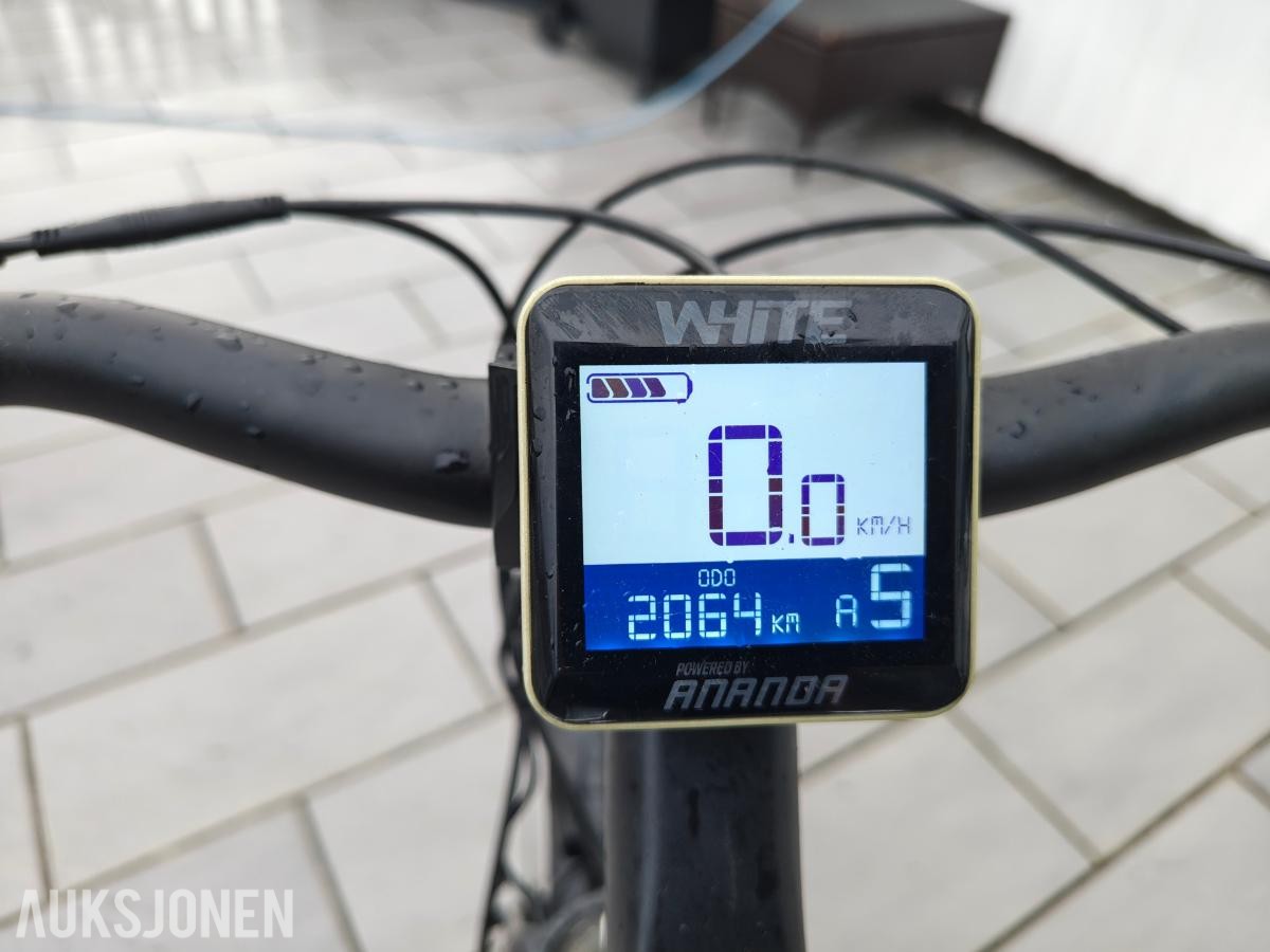 2023 White E-Trekking elsykkel – Rep.objekt