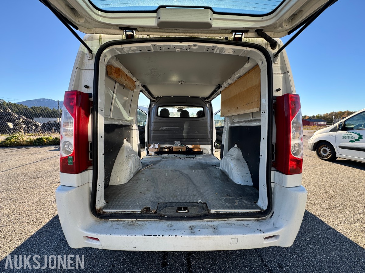 2016 Toyota PROACE 2.0 D 128HK LANG 3 SETER CRUISE SKYVEDØRER